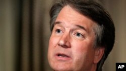 卡瓦諾星期一接受福克斯新聞電視採訪。