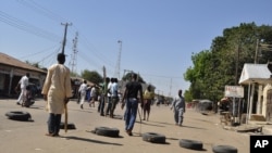 袭击发生后，当地铺设了路障