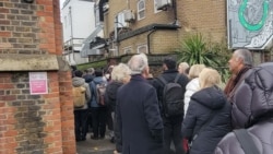 中國“超級大使館”計劃倫敦舉行公聽會 大批說普通話人士入場 區議員指不能想像白宮紫禁城旁有巨型使館