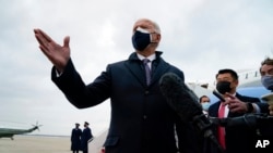 美国总统拜登在安德鲁斯空军基地对媒体发表讲话（2021年2月19日）