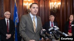 美國威斯康辛州參院議長羅傑·羅斯(照片由羅斯議長提供)