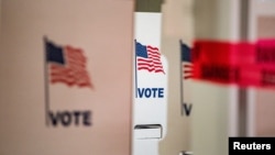 俄羅斯和伊朗的兩個組織被指控試圖在11月大選前針對美國選民散播假訊息，加劇社會緊張局勢。 