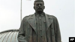 斯大林在前蘇聯盟國極受爭議。