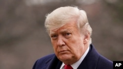 時任美國總統特朗普抵達白宮南草坪。(2020年12月31日)