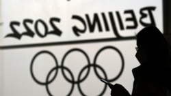 VOA连线(文灏): 美国大学校长改变决定 支持张贴批评中国冬奥的海报