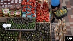 圖為首都華盛頓的一個食品商店（2021年8月21日）