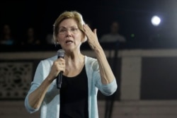 Democratic presidential candidate Elizabeth Warren, D-Mass speaks during a town hall campaign event in Los Angeles, Aug. 21, 2019.