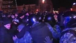 烏克蘭警方在首都基輔跟抗議者衝突