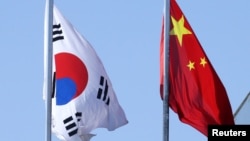 韩国与中国国旗（2019年1月25日）