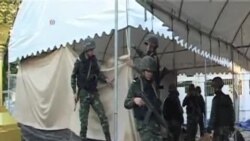 前泰國總理英祿與軍方會面