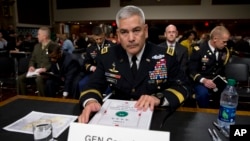 駐阿富汗美軍的最高級將領坎貝爾將軍10月6日在國會山作證。