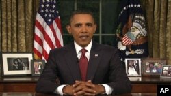 奥巴马总统在白宫椭圆形办公室对全国发表广播讲话