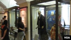 俄羅斯很早就開始研究日本。聖彼得堡人類和民族研究所中有關日本部分的展品。（美國之音白樺）