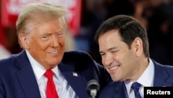 特朗普和魯比奧在北卡羅來納州羅利市共同參與一場競選活動。 (2024年11月4日)