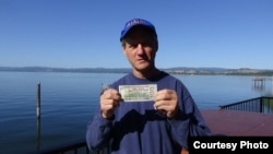 加州无神论者迈克尔·纽道尔（photo credit: Michael Newdow）