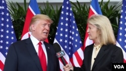 美國之音特約記者格萊塔·範·薩斯特倫川金會後採訪川普總統