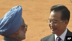 溫家寶訪印試圖建立信任