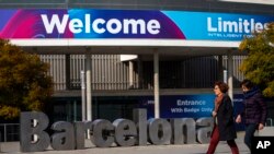 图为巴塞罗那2020世界移动大会2月11日的现场宣传标志。