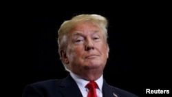 川普总统在田纳西纳什维尔市礼堂举行让美国再次伟大集会。（2018年5月30日）