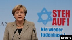 默克爾誓言要打擊反猶太主義