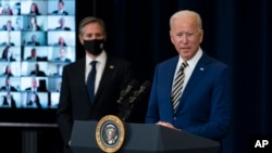 Президент Джо Байден и госсекретарь Энтони Блинкен (архивное фото) 