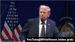 特朗普总统于2025年9月8日在华盛顿特区的圣经博物馆向白宫宗教自由委员会发表讲话。