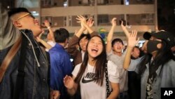 香港區議會選舉建制派敗北 北京可能誤判形勢