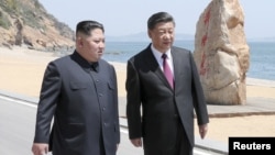 中国国家主席习近平5月7日到5月8日和朝鲜领导人金正恩在中国辽宁大连举行会晤。(2018年5月8日)