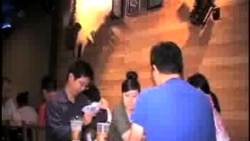 ຊາວອາເມຣິກັນ ເຊື້ອສາຍເອເຊຍ ລຸ້ນໃໝ່ ພູມໃຈ ໃນເອກກະລັກຂອງຕົນ