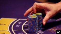 博弈产业是澳门的重要经济支柱(资料照片)