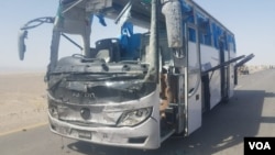 在巴基斯坦西南部俾路支省查查蓋縣一輛載有中國工程人員的大巴受到自殺式炸彈攻擊。（2018年8月11日）