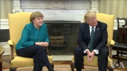 川普与马克龙和默克尔的互动 透露出双方关系亲疏