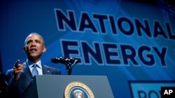 奧巴馬在國家清潔能源峰會上發言