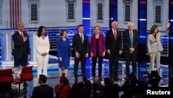 美民主黨總統參選人 就外交及氣候議題辯論