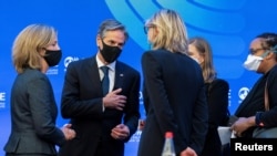 美国国务卿布林肯在巴黎出席经合组织部长级会议。（2021年10月5日）