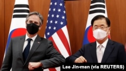 美國國務卿布林肯在首爾與南韓外長鄭義溶會晤。 （2021年3月17日）