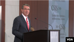 美國國防部長卡特謀推軍隊改革方案（美國之音黎堡拍攝）