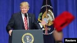 美国总统川普在美军中央司令部向官兵发表讲话（２０１７年２月６日）