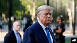 特朗普總統在白宮。（2020年6月1日）