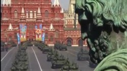 俄羅斯在烏克蘭危機之際展示軍力