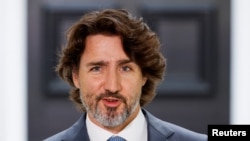 加拿大总理特鲁多在渥太华的一个记者会上（2021年6月22日）