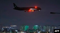 阿联酋阿提哈德航空公司的一架航班今年5月20日飞抵特拉维夫机场，成为直飞以色列的首个阿联酋航班。