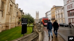 英國牛津大學校園。