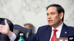 資料照片：參議院情報委員會副主席魯比奧在審視全球威脅的聽證會上發言。(2023年3月8日)