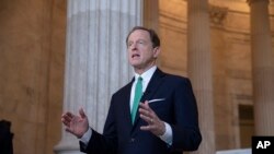 共和黨聯邦參議員圖米（Sen. Pat Toomey, R-PA）。