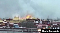 視頻顯示大昭寺2018年2月17日發生大火（網上截圖）