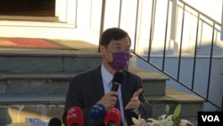 台灣經濟部次長陳正祺2020年11月20日在雙橡園記者會說明美台經濟繁榮夥伴對話成果(美國之音鍾辰芳拍攝)