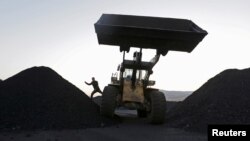 中國黑龍江一媒礦場。