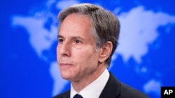 美國國務卿布林肯8月2日在國務院記者會上。（美聯社）