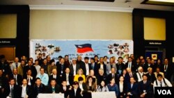 “中國民主黨全國聯合總部”在洛杉磯市中心的喜來登酒店舉行第四次代表大會。